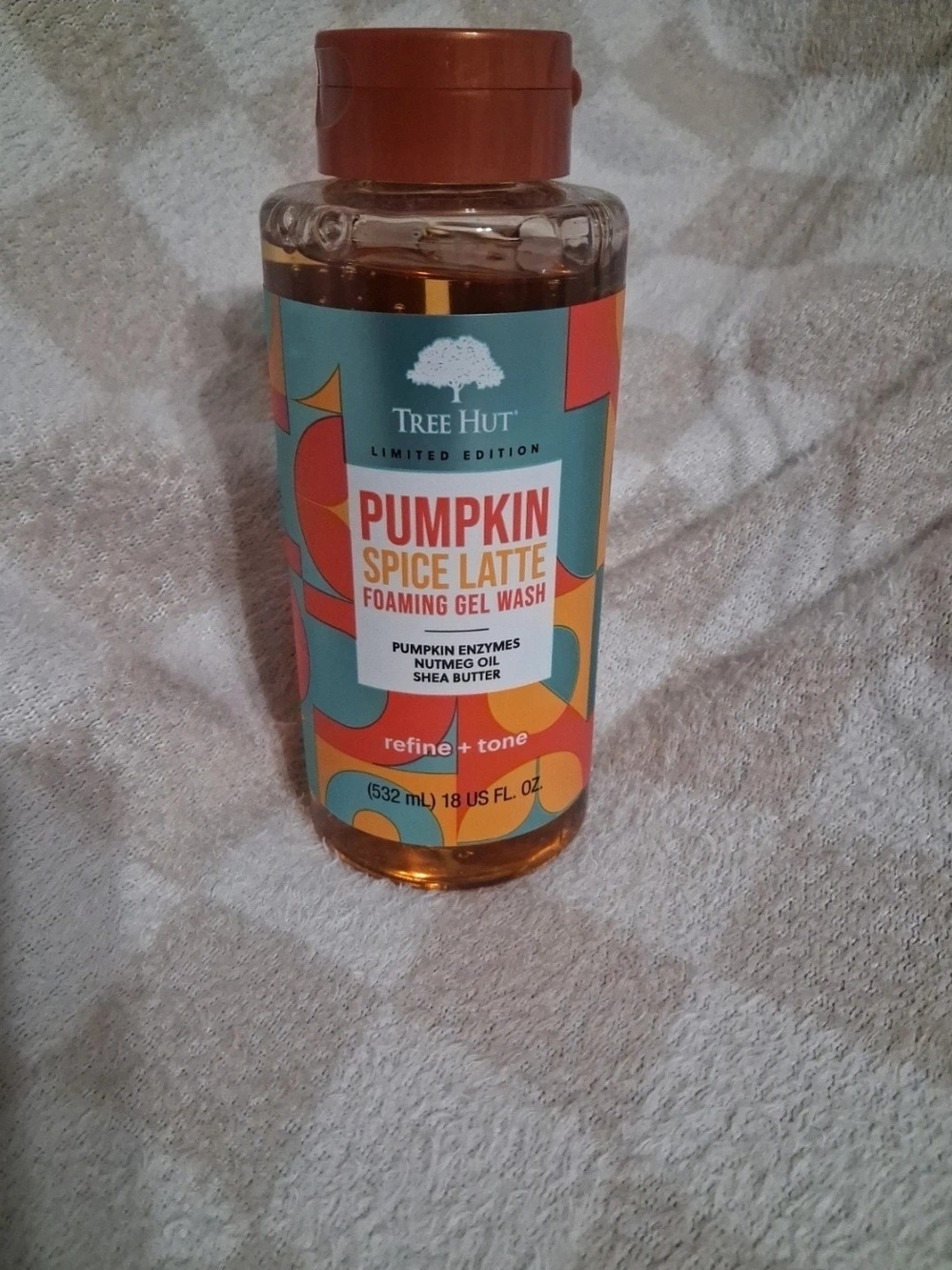 Tree Hut Pumpkin Spice Latte Foaming Gel Wash - Orange